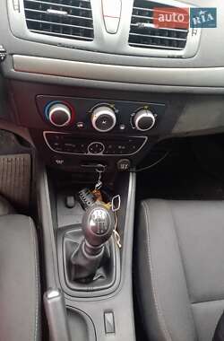 Универсал Renault Megane 2010 в 