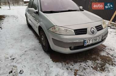 Седан Renault Megane 2003 в Долині