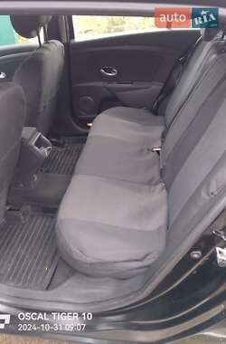 Универсал Renault Megane 2011 в 