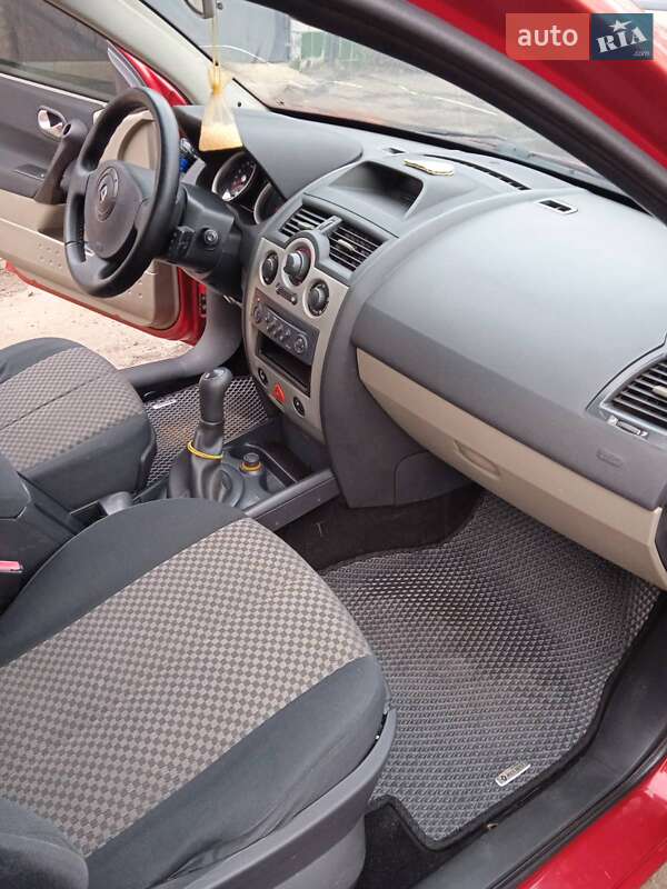 Универсал Renault Megane 2004 в Полтаве фото 7 Универсал Renault Megane 2004 в Полтаве