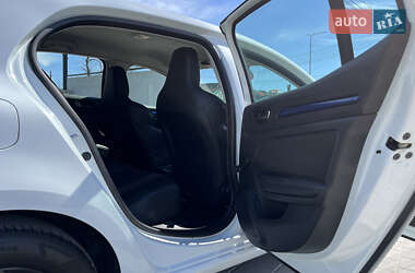 Хэтчбек Renault Megane 2016 в 