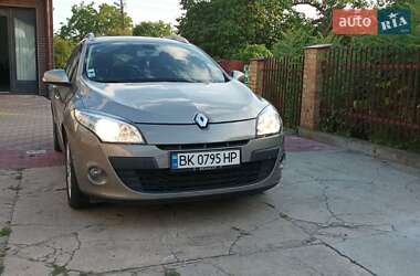 Универсал Renault Megane 2011 в 
