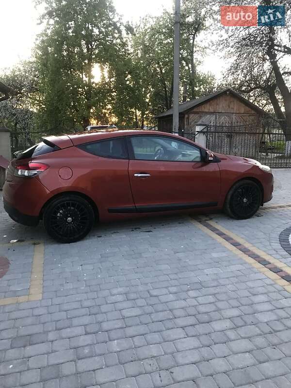 Купе Renault Megane 2009 в Львове