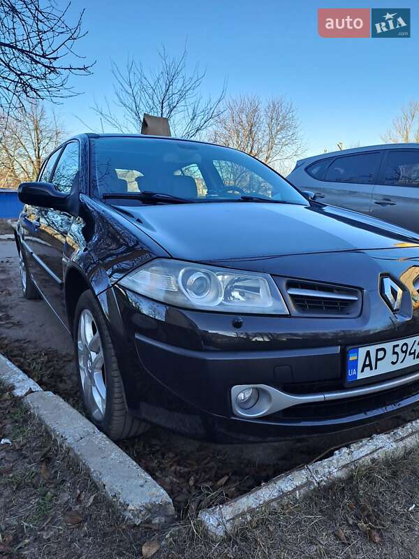 Хэтчбек Renault Megane 2008 в Новониколаевке