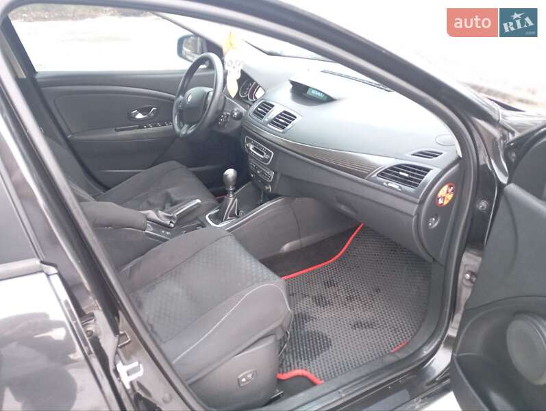 Універсал Renault Megane 2010 в Вараші