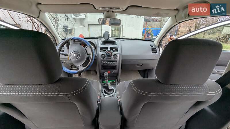 Хетчбек Renault Megane 2005 в Карнаухівці