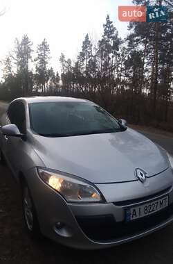 Хэтчбек Renault Megane 2011 в Бабинцам