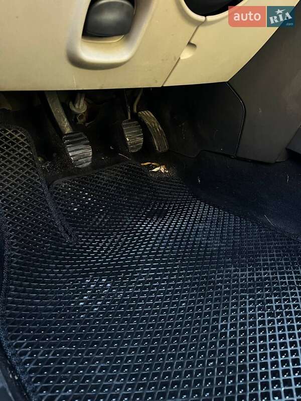 Седан Renault Megane 2007 в Виннице фото 12 Седан Renault Megane 2007 в Виннице