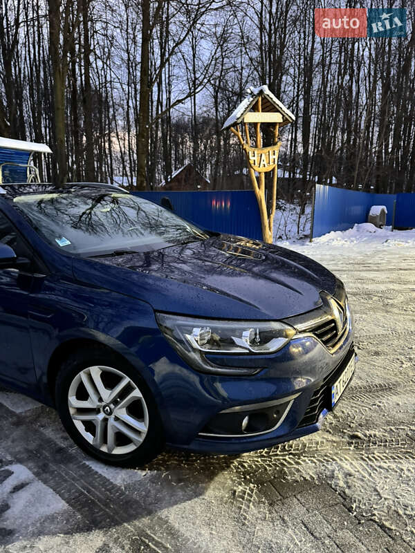 Универсал Renault Megane 2017 в Долине