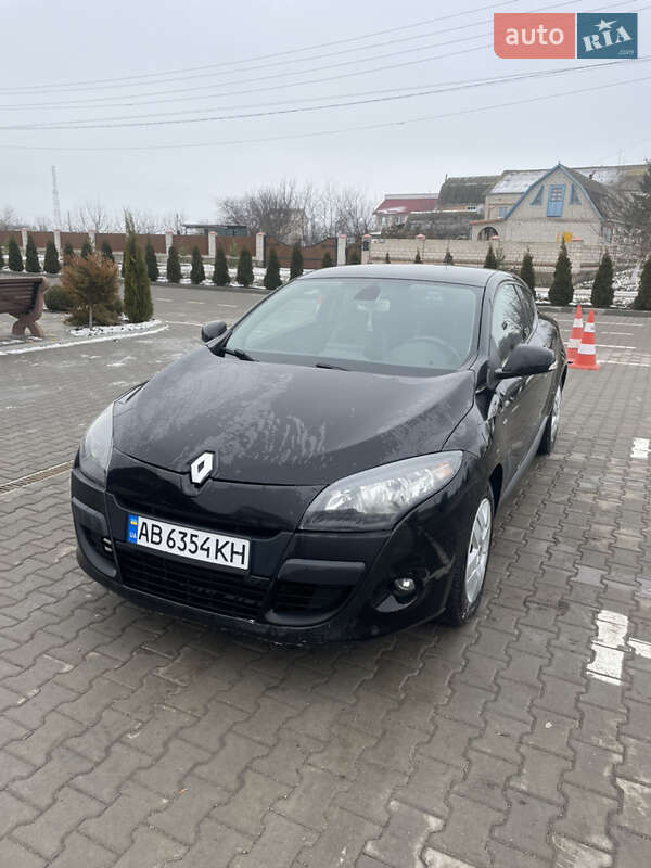 Хэтчбек Renault Megane 2011 в Липовце