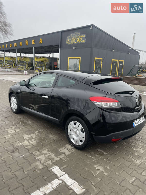 Хэтчбек Renault Megane 2011 в Липовце