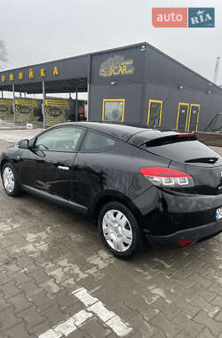 Хэтчбек Renault Megane 2011 в Липовце