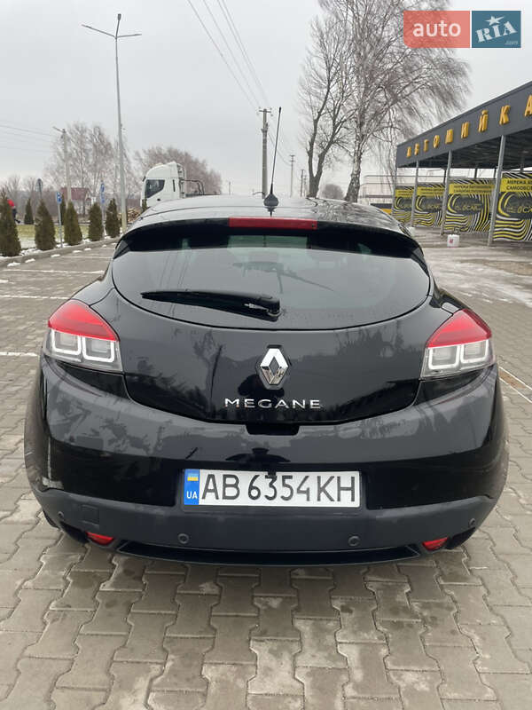 Хэтчбек Renault Megane 2011 в Липовце