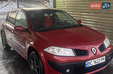 Хэтчбек Renault Megane 2006 в 