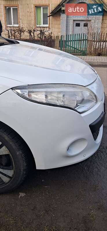Универсал Renault Megane 2011 в Долине