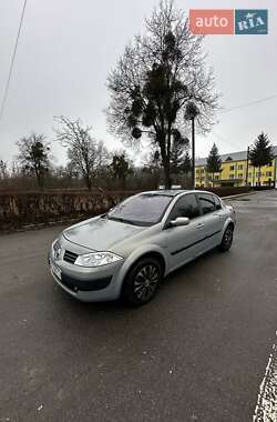 Седан Renault Megane 2004 в 
