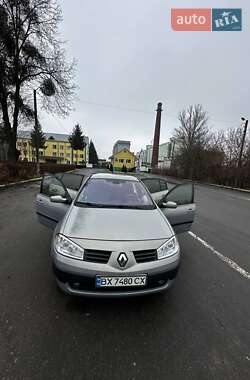 Седан Renault Megane 2004 в 