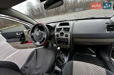 Седан Renault Megane 2004 в 