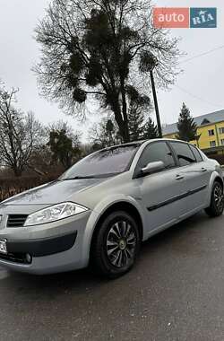 Седан Renault Megane 2004 в 