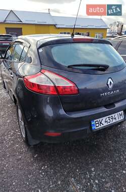 Хэтчбек Renault Megane 2009 в 