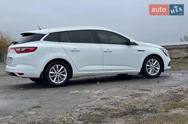 Универсал Renault Megane 2017 в Краснограде