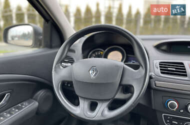 Хэтчбек Renault Megane 2008 в 