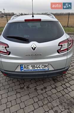 Універсал Renault Megane 2015 в Дніпрі