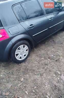 Хетчбек Renault Megane 2007 в 