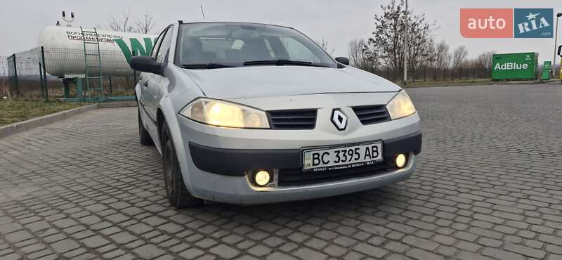 Седан Renault Megane 2004 в Малехові