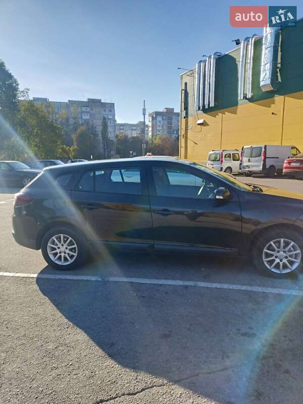 Универсал Renault Megane 2010 в 