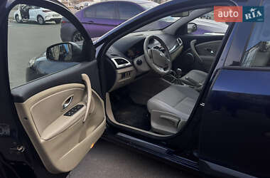 Хэтчбек Renault Megane 2008 в 