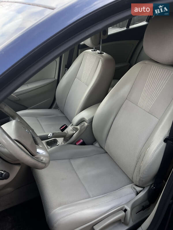 Хэтчбек Renault Megane 2008 в Киеве