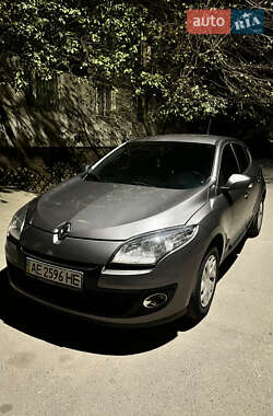 Хетчбек Renault Megane 2012 в Дніпрі