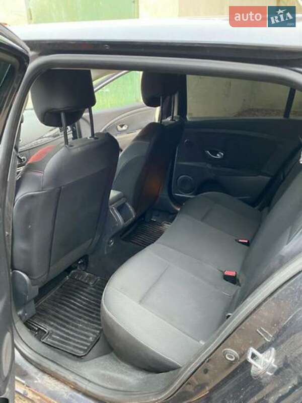 Универсал Renault Megane 2011 в Остроге фото 8 Универсал Renault Megane 2011 в Остроге