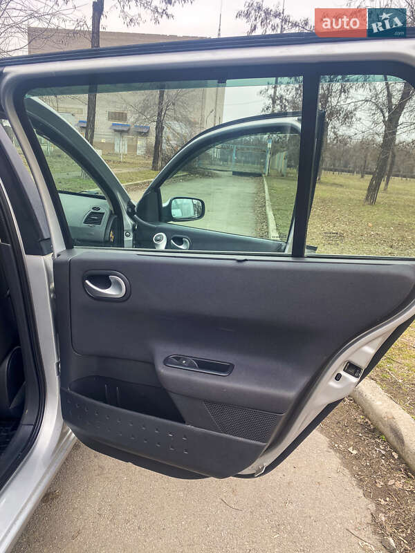 Универсал Renault Megane 2008 в Кривом Роге фото 18 Универсал Renault Megane 2008 в Кривом Роге