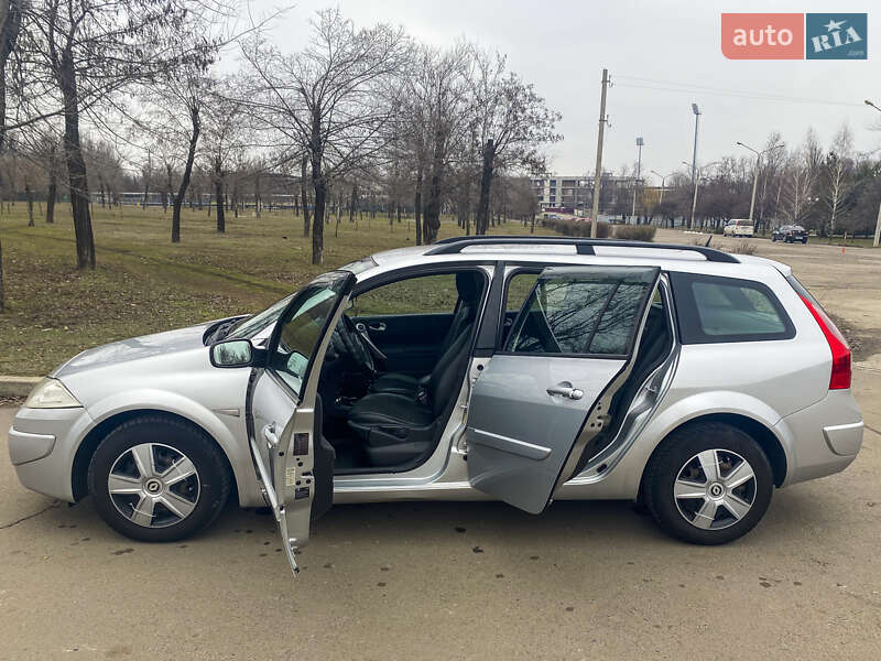 Универсал Renault Megane 2008 в Кривом Роге фото 10 Универсал Renault Megane 2008 в Кривом Роге