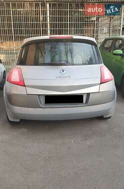 Хэтчбек Renault Megane 2005 в 
