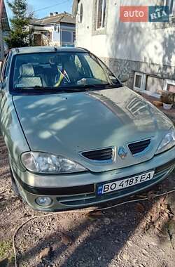 Хэтчбек Renault Megane 2001 в 