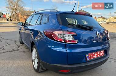 Универсал Renault Megane 2010 в Городке