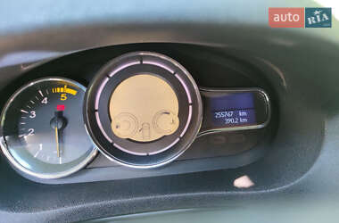 Хэтчбек Renault Megane 2011 в 