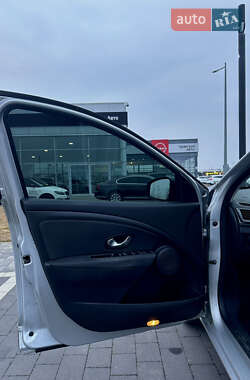 Хэтчбек Renault Megane 2010 в 