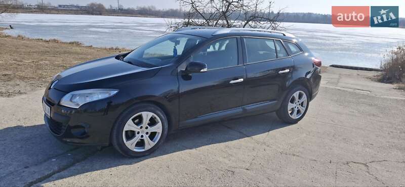 Универсал Renault Megane 2011 в Нетешине