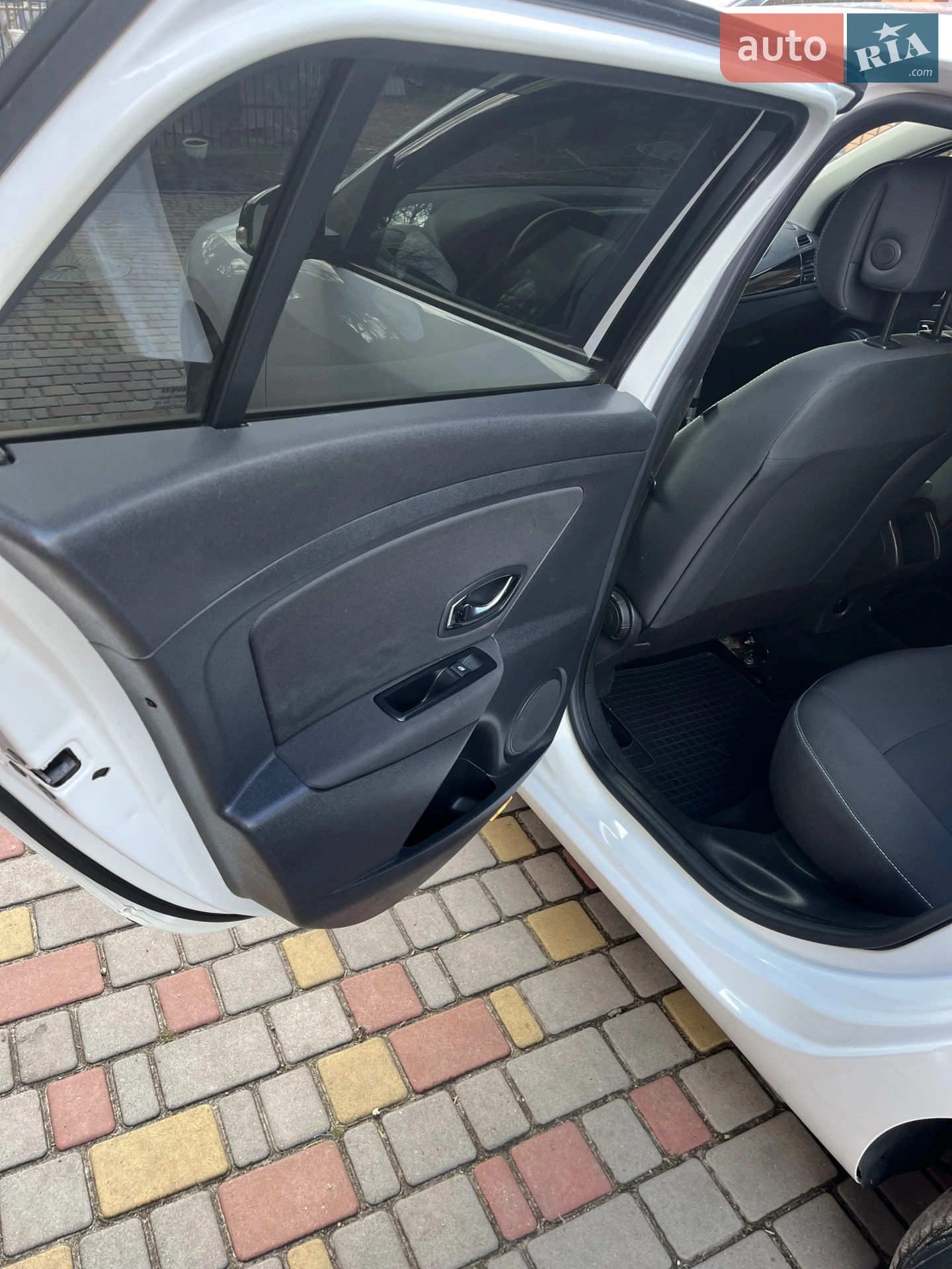 2012 Renault Megane - мініатюра 9