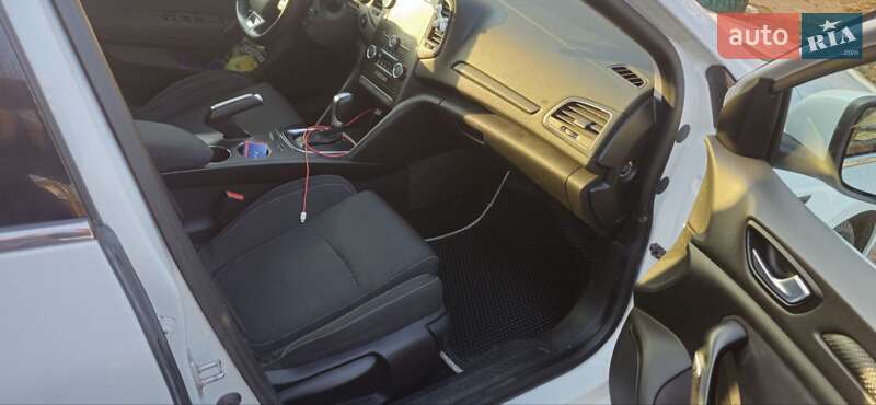 Универсал Renault Megane 2017 в Глухове фото 5 Универсал Renault Megane 2017 в Глухове