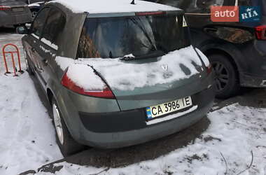Хэтчбек Renault Megane 2003 в 