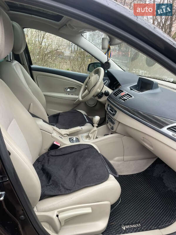 Хэтчбек Renault Megane 2010 в Киеве фото 25 Хэтчбек Renault Megane 2010 в Киеве