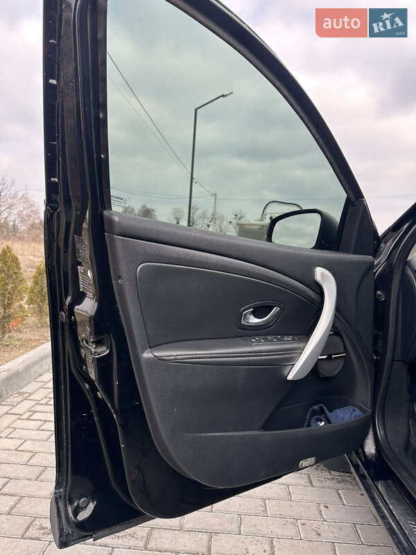 Универсал Renault Megane 2011 в Золочеве фото 25 Универсал Renault Megane 2011 в Золочеве