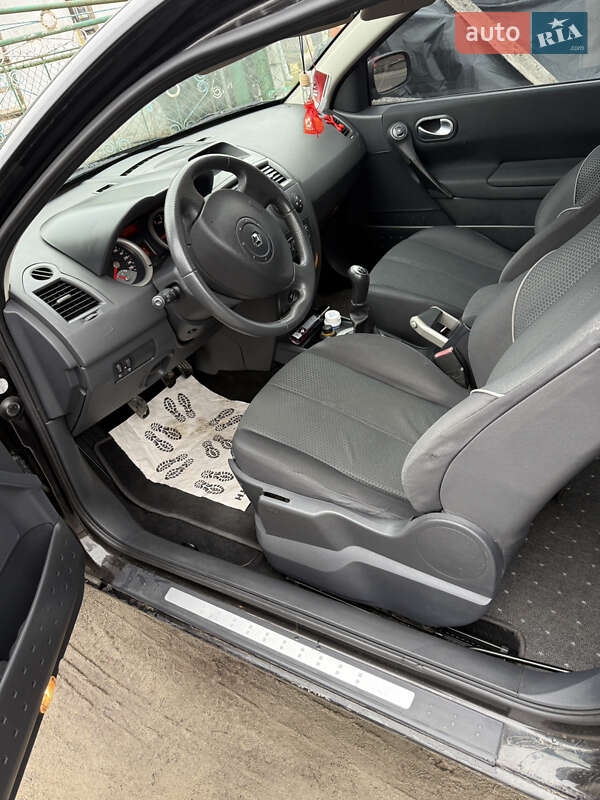 Купе Renault Megane 2005 в Горохове