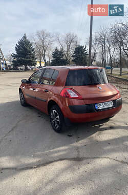 Хэтчбек Renault Megane 2004 в 