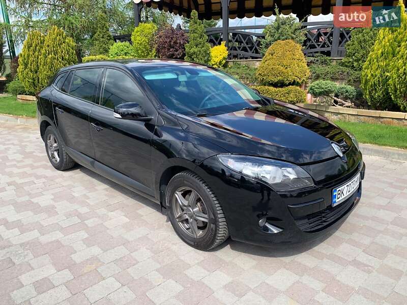 Универсал Renault Megane 2011 в Сарнах